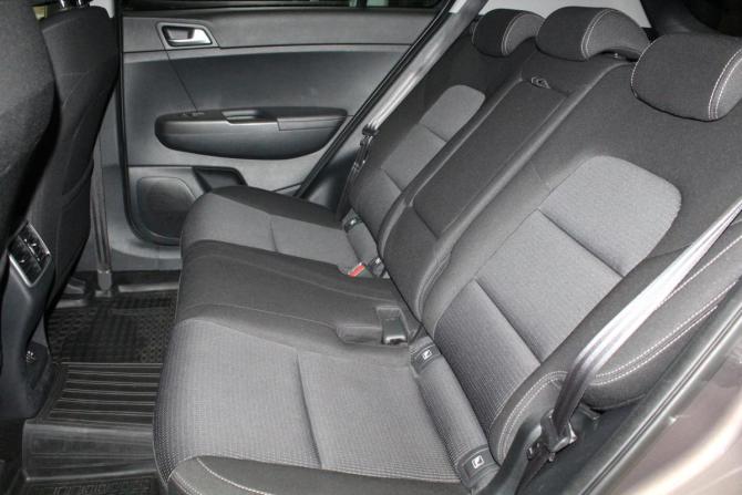 Kia Sportage IV Рестайлинг с пробегом 2018 года, цена 1 879 000 рублей, 152000 км, внедорожник, Автокод Объявления