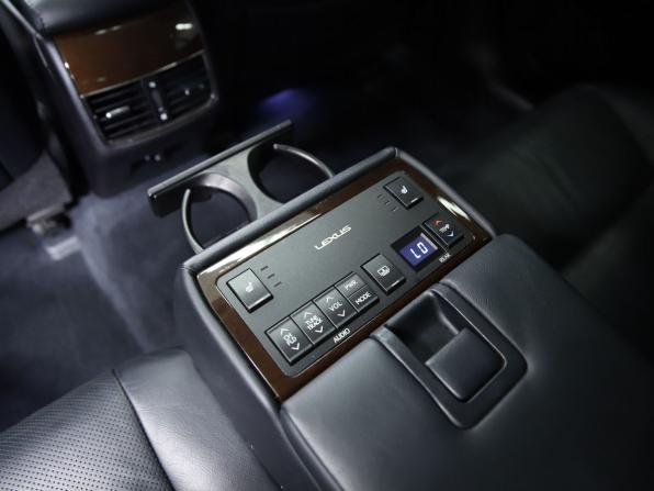 Lexus ES VI с пробегом 2012 года, цена 2 270 000 рублей, 220000 км, седан, Автокод Объявления