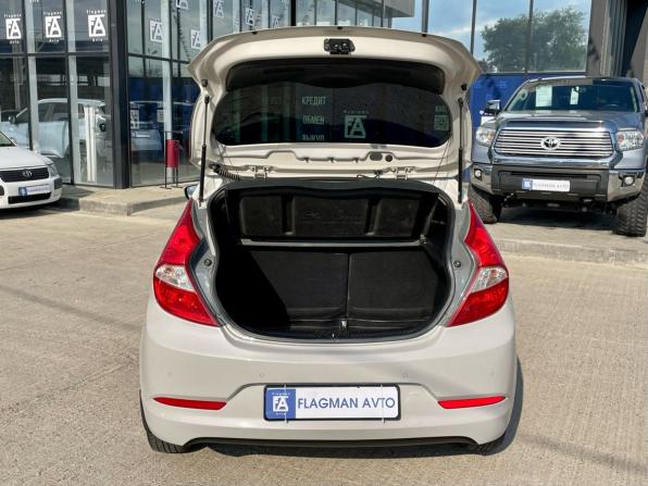 Hyundai Solaris I Рестайлинг с пробегом 2015 года, цена 850 000 рублей, 159900 км, хэтчбек, Автокод Объявления