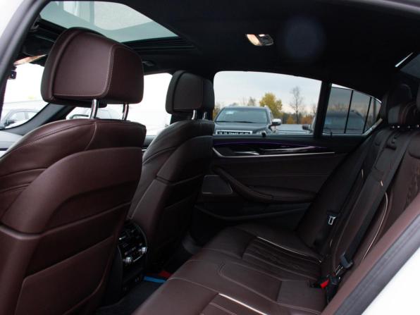 BMW 5 серии VII (G30/G31/G38) Рестайлинг с пробегом 2021 года, цена 4 499 000 рублей, 105500 км, седан, Автокод Объявления