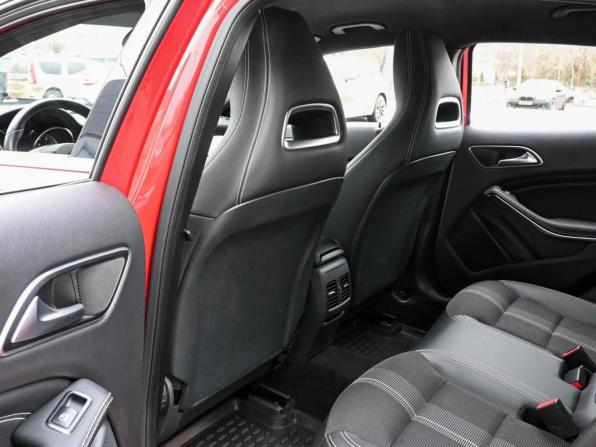 Mercedes-Benz GLA I (X156) Рестайлинг с пробегом 2019 года, цена 2 599 000 рублей, 47180 км, внедорожник, Автокод Объявления