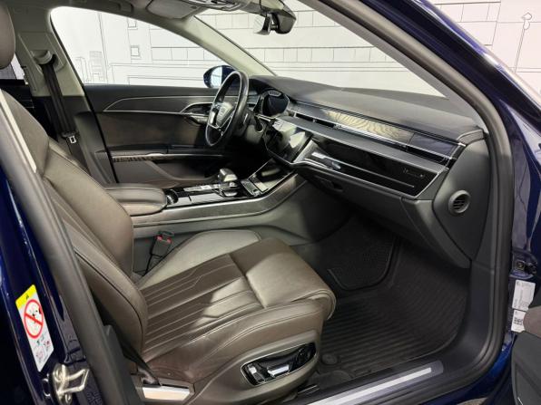 Audi A8 IV (D5) с пробегом 2018 года, цена 4 699 000 рублей, 88735 км, седан, Автокод Объявления