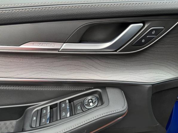 Exeed LX I Рестайлинг с пробегом 2023 года, цена 1 695 000 рублей, 55000 км, внедорожник, Автокод Объявления