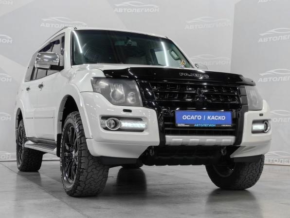 Mitsubishi Pajero IV Рестайлинг 2 с пробегом 2019 года, цена 3 350 000 рублей, 135000 км, внедорожник, Автокод Объявления