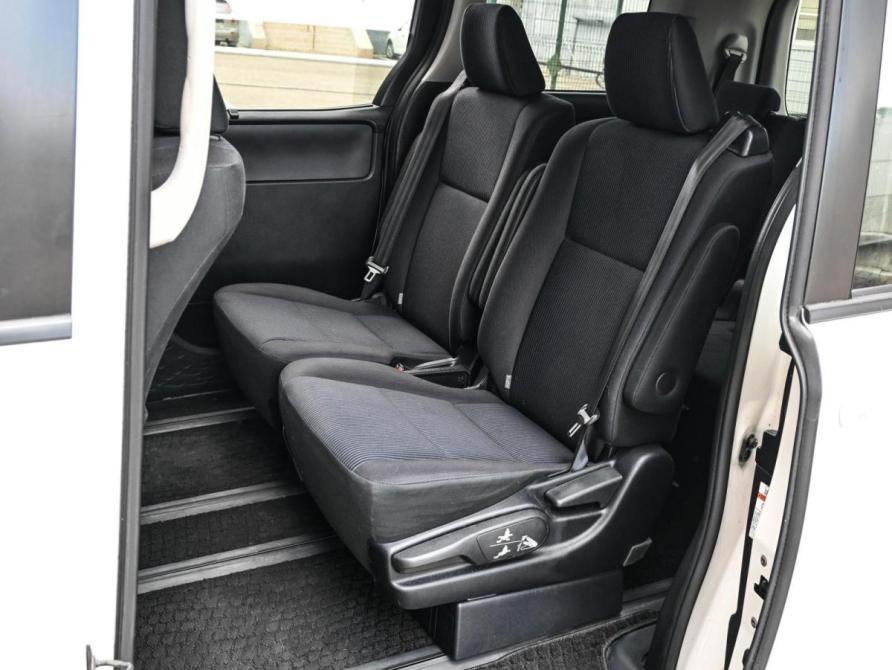 Toyota Noah III (R80) Новороссийск  - изображение 7