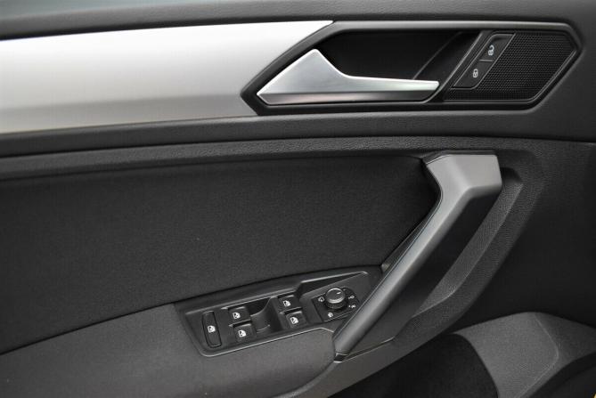 Volkswagen Tiguan II с пробегом 2018 года, цена 2 270 000 рублей, 106085 км, внедорожник, Автокод Объявления