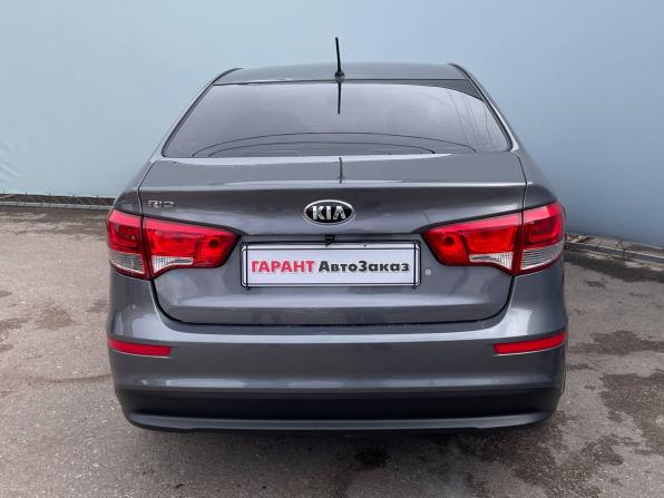 Kia Rio III Рестайлинг с пробегом 2016 года, цена 899 000 рублей, 252411 км, седан, Автокод Объявления
