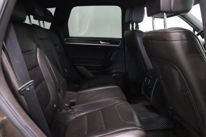 Volkswagen Touareg II с пробегом 2012 года, цена 2 015 000 рублей, 244758 км, внедорожник, Автокод Объявления