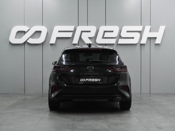 Kia Ceed III с пробегом 2019 года, цена 1 687 000 рублей, 110282 км, хэтчбек, Автокод Объявления