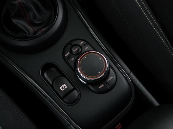 Mini Countryman II с пробегом 2018 года, цена 3 259 999 рублей, 95518 км, внедорожник, Автокод Объявления