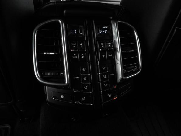 Porsche Cayenne II Рестайлинг (958) с пробегом 2014 года, цена 4 449 000 рублей, 166228 км, внедорожник, Автокод Объявления