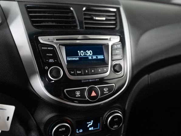 Hyundai Solaris I Рестайлинг с пробегом 2016 года, цена 993 000 рублей, 119671 км, хэтчбек, Автокод Объявления