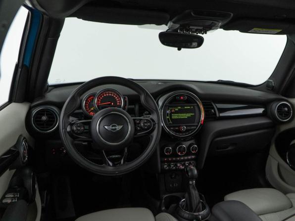 Mini Hatch III (F55/F56) с пробегом 2016 года, цена 2 085 055 рублей, 103867 км, хэтчбек, Автокод Объявления