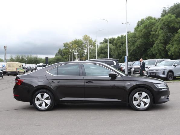 Skoda Superb III с пробегом 2015 года, цена 2 300 000 рублей, 87391 км, лифтбек, Автокод Объявления