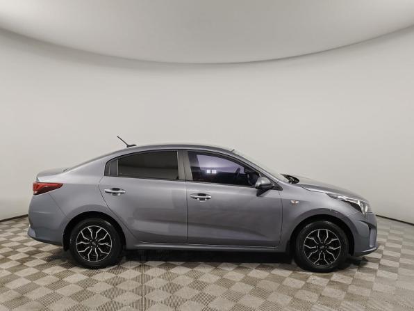 Kia Rio IV Рестайлинг с пробегом 2021 года, цена 1 485 000 рублей, 71596 км, седан, Автокод Объявления