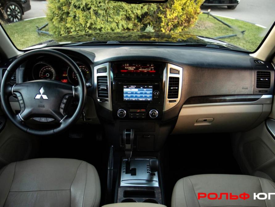 Mitsubishi Pajero IV Рестайлинг 2 Москва  - изображение 11