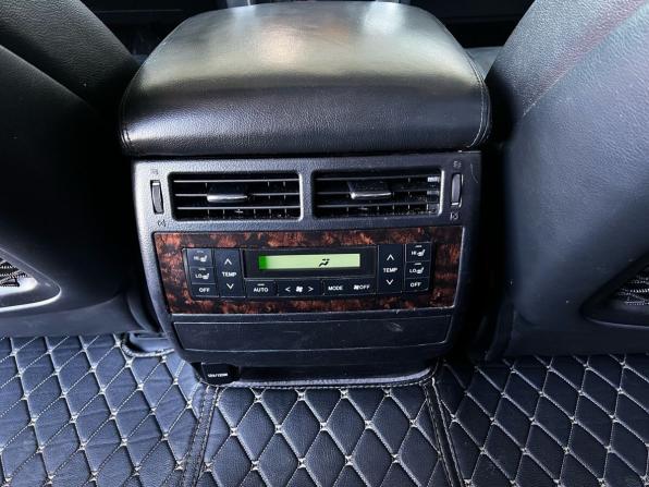 Toyota Land Cruiser 200 Series Рестайлинг 1 с пробегом 2014 года, цена 3 443 300 рублей, 260000 км, внедорожник, Автокод Объявления