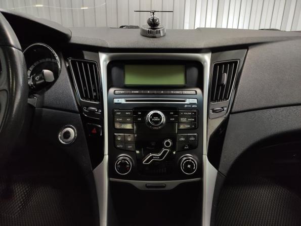 Hyundai Sonata VI (YF) с пробегом 2012 года, цена 875 000 рублей, 219345 км, седан, Автокод Объявления