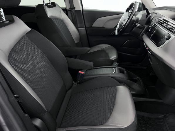 Citroen C4 SpaceTourer I с пробегом 2019 года, цена 1 870 000 рублей, 168000 км, компактвэн, Автокод Объявления