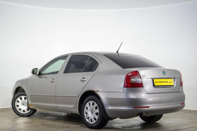 Skoda Octavia II (A5) Рестайлинг с пробегом 2012 года, цена 699 000 рублей, 196000 км, лифтбек, Автокод Объявления