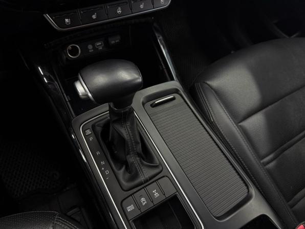 Kia Sorento III Prime Рестайлинг с пробегом 2018 года, цена 3 049 000 рублей, 94460 км, внедорожник, Автокод Объявления