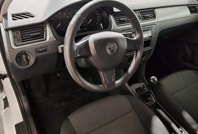 Skoda Rapid I с пробегом 2015 года, цена 700 000 рублей, 200144 км, лифтбек, Автокод Объявления