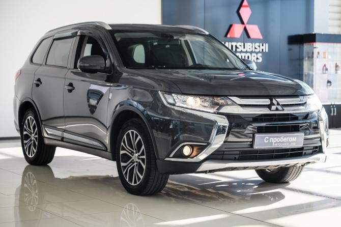 Mitsubishi Outlander III Рестайлинг 2 с пробегом 2018 года, цена 1 980 000 рублей, 91213 км, внедорожник, Автокод Объявления