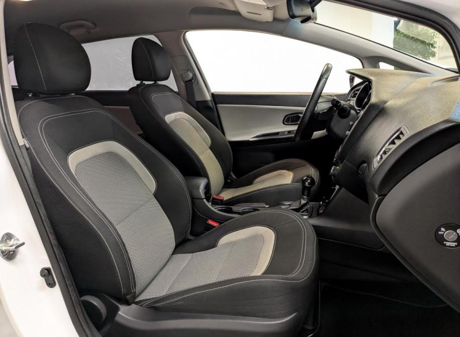 Kia Ceed II Рестайлинг Санкт-Петербург  - изображение 23