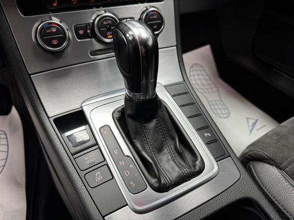 Volkswagen Passat CC I Рестайлинг с пробегом 2012 года, цена 1 400 000 рублей, 165230 км, седан, Автокод Объявления