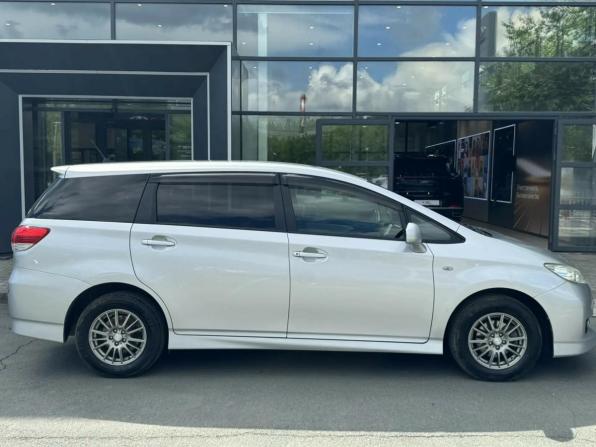 Toyota Wish II с пробегом 2011 года, цена 1 290 000 рублей, 171373 км, минивэн, Автокод Объявления