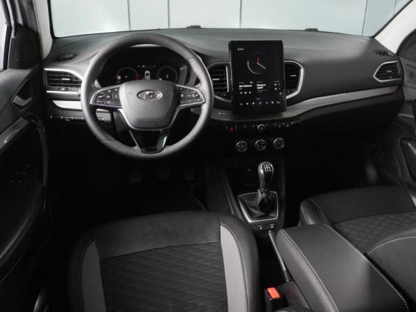 Lada (ВАЗ) Vesta I Рестайлинг (NG) с пробегом 2023 года, цена 1 385 000 рублей, 31059 км, седан, Автокод Объявления