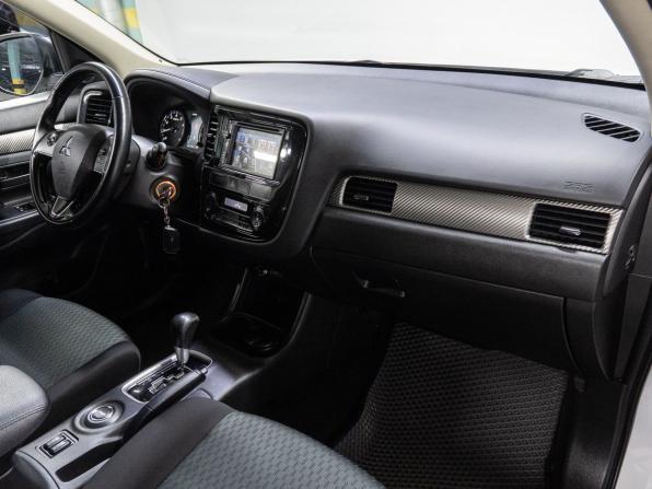 Mitsubishi Outlander III Рестайлинг с пробегом 2015 года, цена 1 670 000 рублей, 133119 км, внедорожник, Автокод Объявления