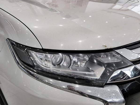 Mitsubishi Outlander III Рестайлинг 2 с пробегом 2015 года, цена 1 650 000 рублей, 232983 км, внедорожник, Автокод Объявления