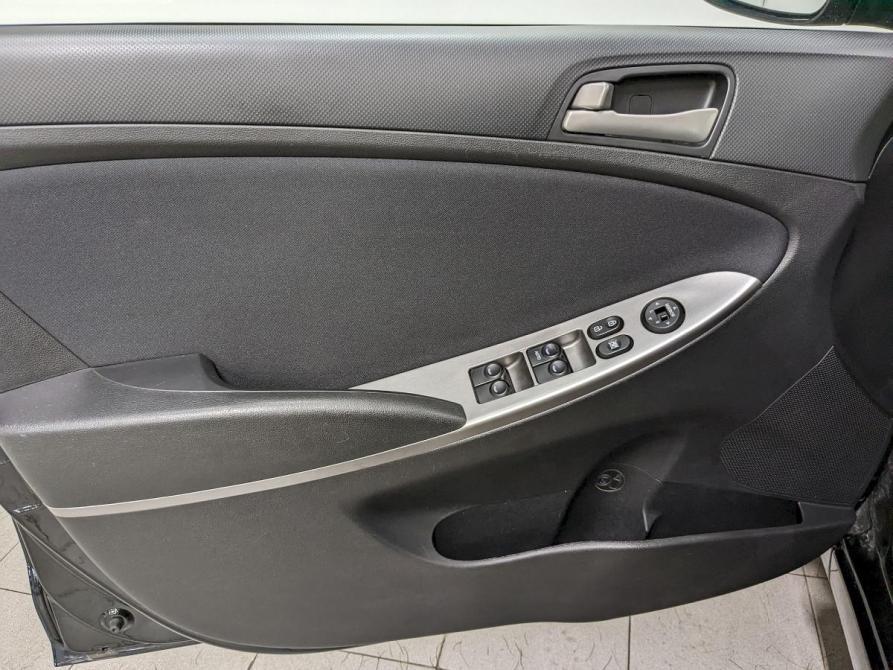 Hyundai Solaris I Рестайлинг Москва  - изображение 11