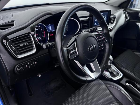 Kia Ceed III с пробегом 2018 года, цена 1 750 000 рублей, 92521 км, хэтчбек, Автокод Объявления