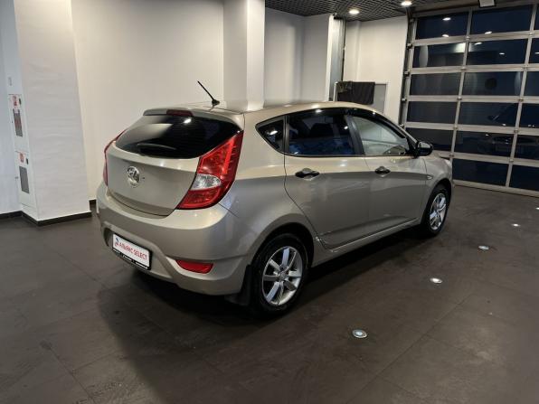 Hyundai Solaris I с пробегом 2011 года, цена 590 000 рублей, 240410 км, хэтчбек, Автокод Объявления