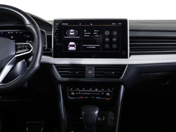 Volkswagen Tiguan II Рестайлинг с пробегом 2022 года, цена 3 798 000 рублей, 70000 км, внедорожник, Автокод Объявления