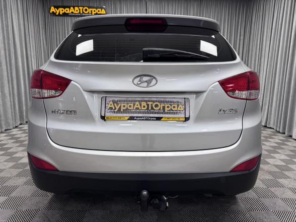 Hyundai ix35 I с пробегом 2011 года, цена 1 200 000 рублей, 232722 км, внедорожник, Автокод Объявления