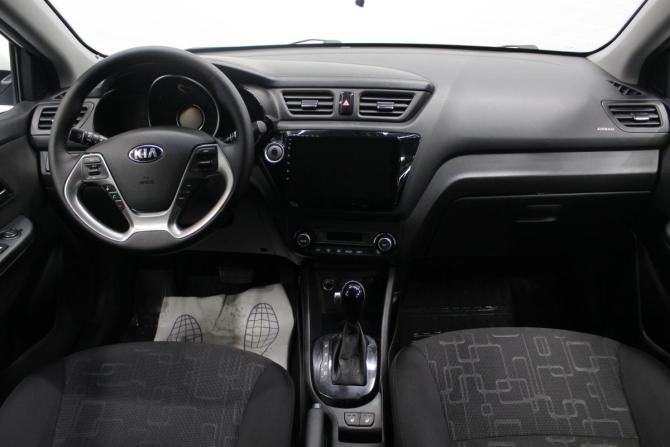 Kia Rio III Рестайлинг с пробегом 2016 года, цена 879 000 рублей, 302062 км, хэтчбек, Автокод Объявления