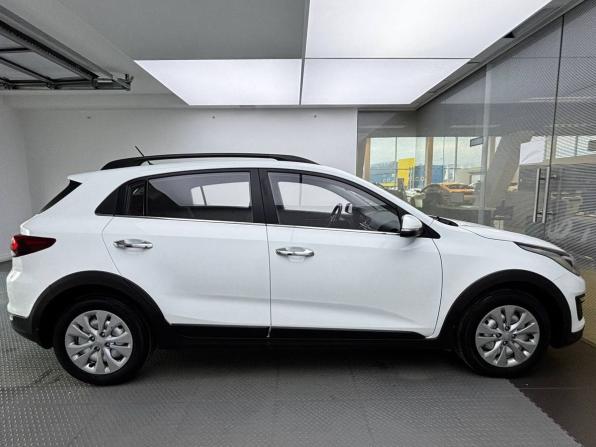 Kia Rio IV с пробегом 2018 года, цена 1 399 000 рублей, 101039 км, хэтчбек, Автокод Объявления