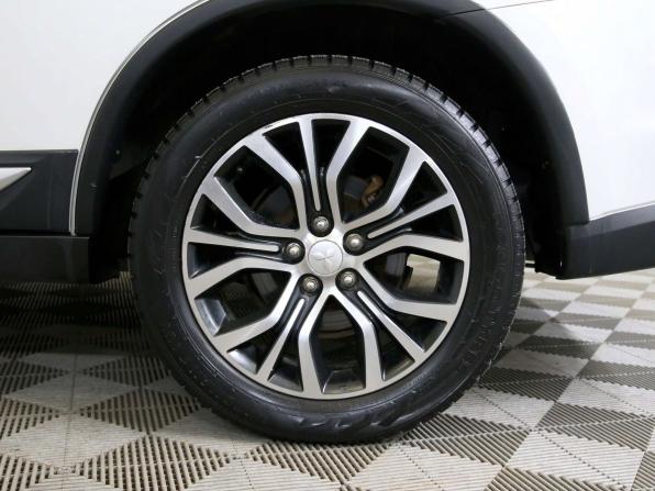Mitsubishi Outlander III Рестайлинг 2 с пробегом 2018 года, цена 1 565 000 рублей, 198521 км, внедорожник, Автокод Объявления