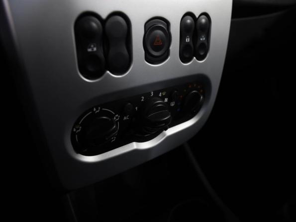 Renault Logan I Рестайлинг с пробегом 2012 года, цена 359 000 рублей, 232546 км, седан, Автокод Объявления