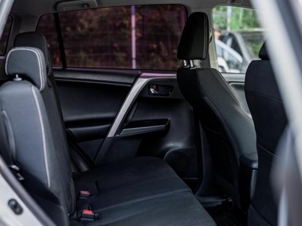 Toyota RAV4 IV (XA40) Рестайлинг с пробегом 2018 года, цена 2 020 000 рублей, 196951 км, внедорожник, Автокод Объявления