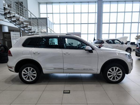Volkswagen Touareg II Рестайлинг с пробегом 2015 года, цена 2 590 000 рублей, 124500 км, внедорожник, Автокод Объявления
