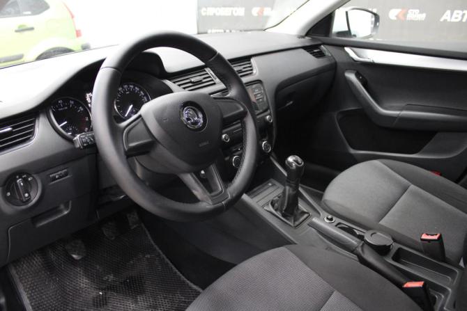 Skoda Octavia III (A7) с пробегом 2016 года, цена 1 043 000 рублей, 170000 км, лифтбек, Автокод Объявления