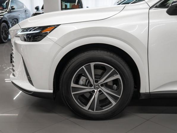 Lexus RX V с пробегом 2025 года, цена 7 400 000 рублей, 5371 км, внедорожник, Автокод Объявления