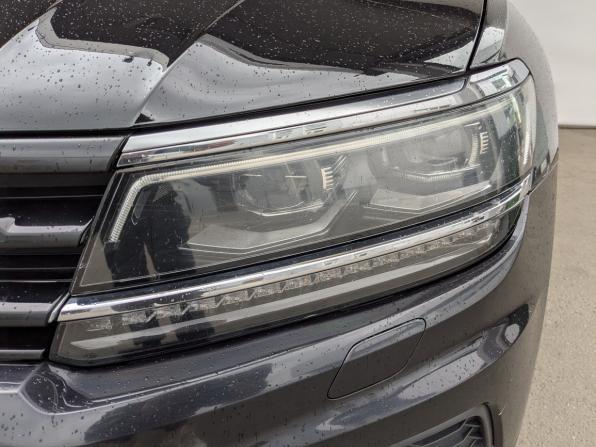 Volkswagen Tiguan II с пробегом 2018 года, цена 2 355 000 рублей, 102720 км, внедорожник, Автокод Объявления