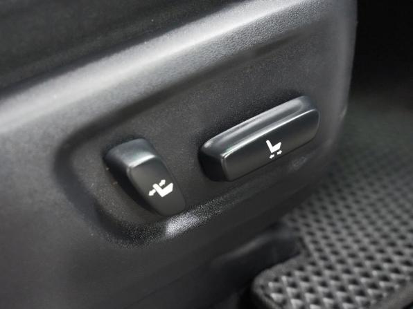 Toyota Land Cruiser Prado 150 Series Рестайлинг 1 с пробегом 2014 года, цена 3 295 000 рублей, 207492 км, внедорожник, Автокод Объявления