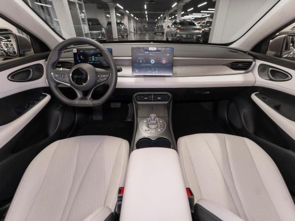 BYD Seal 05 с пробегом 2025 года, цена 2 800 000 рублей, 100 км, седан, Автокод Объявления