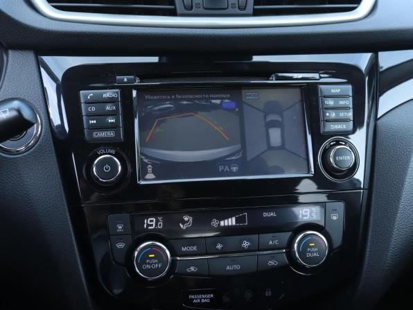 Nissan Qashqai II с пробегом 2017 года, цена 1 730 000 рублей, 126552 км, внедорожник, Автокод Объявления